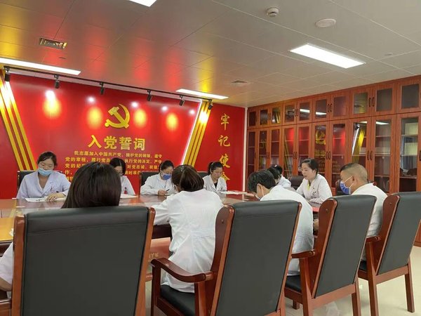 生态+党性干部锻